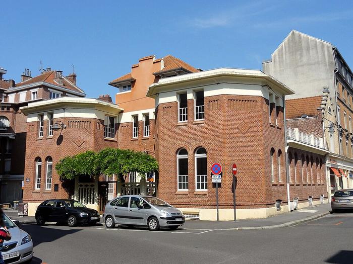   Saint-Quentin - Immobilier - CENTURY 21 Agence Delahaye — anciens bains douches Architecture Art Déco 