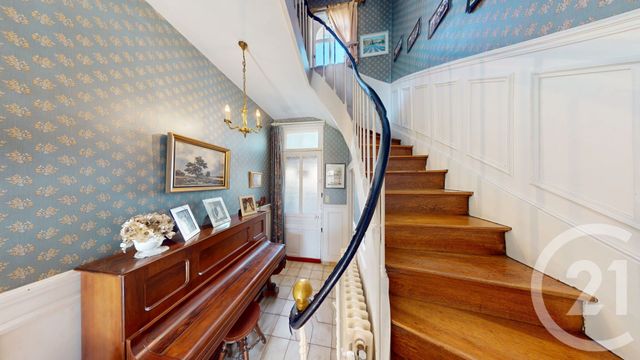 maison à vendre - 8 pièces - 158.35 m2 - ST QUENTIN - 02 - PICARDIE - Century 21 Agence Delahaye