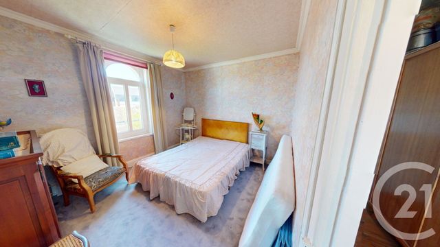 maison à vendre - 8 pièces - 158.35 m2 - ST QUENTIN - 02 - PICARDIE - Century 21 Agence Delahaye