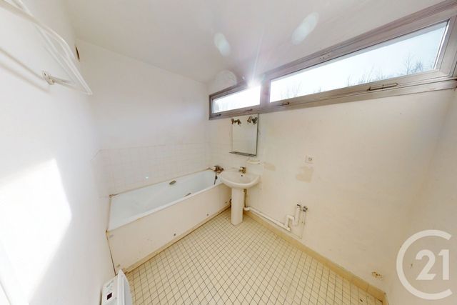 Appartement T3 à vendre - 4 pièces - 70.89 m2 - ST QUENTIN - 02 - PICARDIE - Century 21 Agence Delahaye