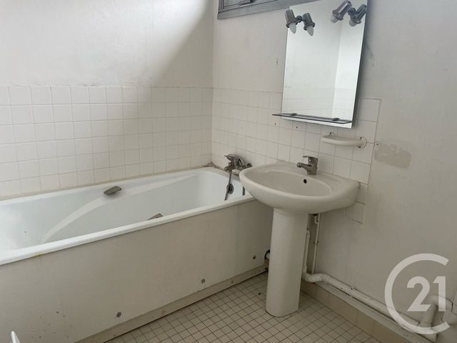 Afficher la photo en grand Appartement à vendre - 4 pièces - 70.89 m2 - ST QUENTIN - 02 - PICARDIE - Century 21 Agence Delahaye