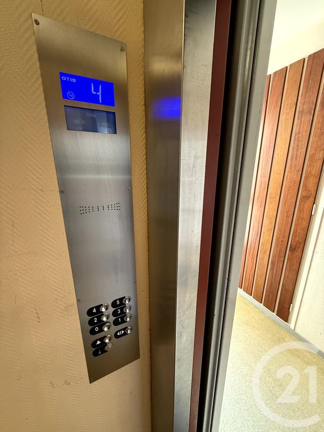 Appartement T3 à vendre - 4 pièces - 70.89 m2 - ST QUENTIN - 02 - PICARDIE - Century 21 Agence Delahaye