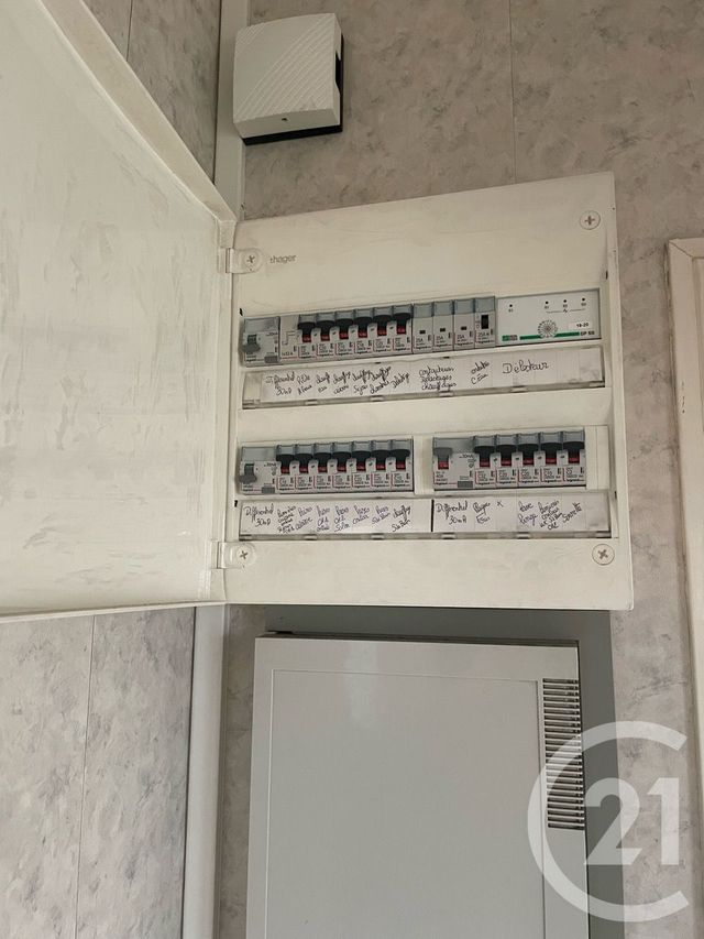 Afficher la photo en grand Appartement à vendre - 4 pièces - 70.89 m2 - ST QUENTIN - 02 - PICARDIE - Century 21 Agence Delahaye