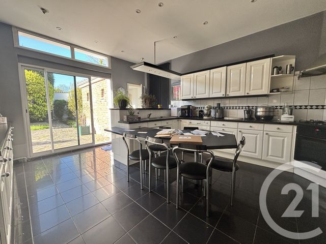 maison à vendre - 12 pièces - 422.0 m2 - FRESNOY LE GRAND - 02 - PICARDIE - Century 21 Agence Delahaye