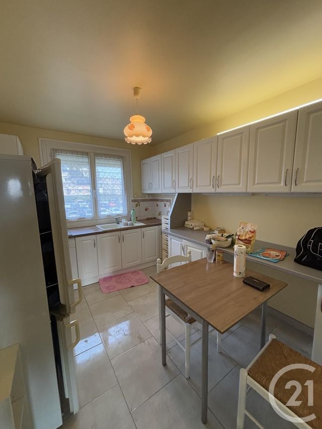 Appartement F3 à vendre - 3 pièces - 70.0 m2 - ST QUENTIN - 02 - PICARDIE - Century 21 Agence Delahaye
