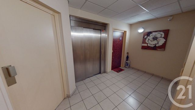 Appartement F4 à vendre - 5 pièces - 86.2 m2 - ST QUENTIN - 02 - PICARDIE - Century 21 Agence Delahaye