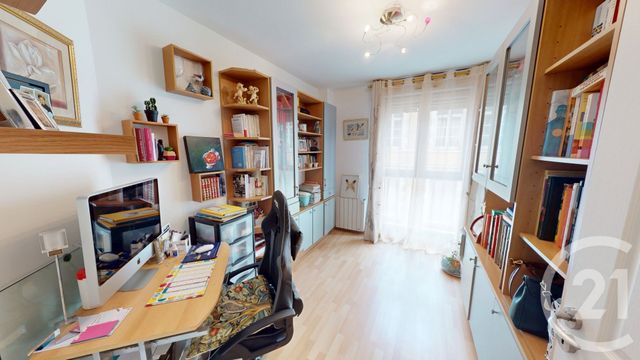 Appartement F4 à vendre - 5 pièces - 86.2 m2 - ST QUENTIN - 02 - PICARDIE - Century 21 Agence Delahaye