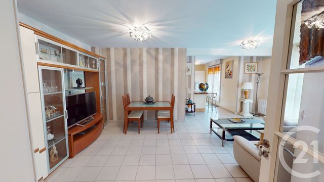 Appartement F4 à vendre - 5 pièces - 86.2 m2 - ST QUENTIN - 02 - PICARDIE - Century 21 Agence Delahaye