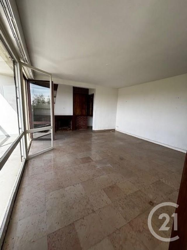 Appartement T6 à vendre - 7 pièces - 137.0 m2 - ST QUENTIN - 02 - PICARDIE - Century 21 Agence Delahaye