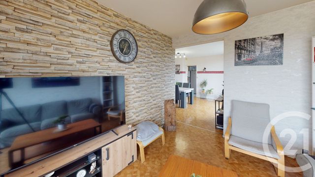 Afficher la photo en grand Appartement F3 à vendre - 4 pièces - 78.83 m2 - ST QUENTIN - 02 - PICARDIE - Century 21 Agence Delahaye