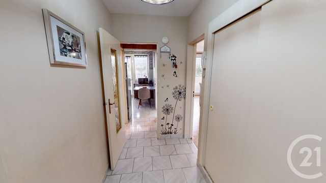 Afficher la photo en grand Appartement F3 à vendre - 4 pièces - 78.83 m2 - ST QUENTIN - 02 - PICARDIE - Century 21 Agence Delahaye