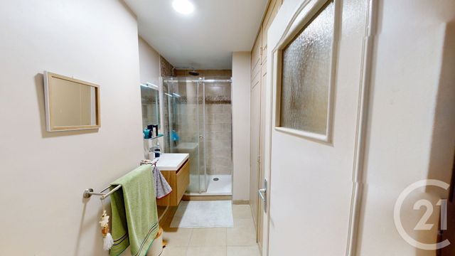 Afficher la photo en grand Appartement F3 à vendre - 4 pièces - 78.83 m2 - ST QUENTIN - 02 - PICARDIE - Century 21 Agence Delahaye