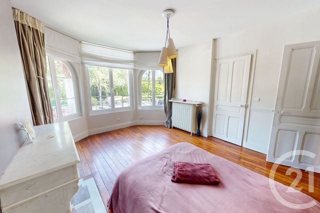 Afficher la photo en grand maison à vendre - 10 pièces - 227.0 m2 - ST QUENTIN - 02 - PICARDIE - Century 21 Agence Delahaye