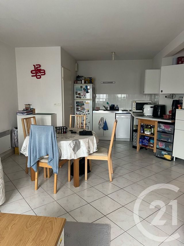 Appartement F2 à vendre - 2 pièces - 54.0 m2 - ST QUENTIN - 02 - PICARDIE - Century 21 Agence Delahaye