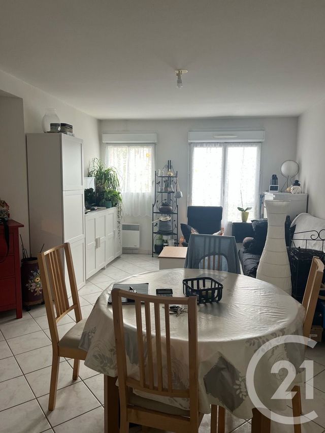 Appartement F2 à vendre - 2 pièces - 54.0 m2 - ST QUENTIN - 02 - PICARDIE - Century 21 Agence Delahaye