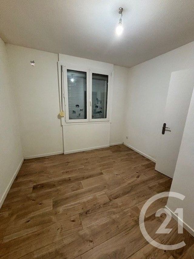 Appartement à vendre - 5 pièces - 67.0 m2 - ST QUENTIN - 02 - PICARDIE - Century 21 Agence Delahaye