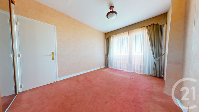 Appartement F5 à vendre - 5 pièces - 119.37 m2 - ST QUENTIN - 02 - PICARDIE - Century 21 Agence Delahaye