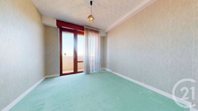 Appartement F5 à vendre - 5 pièces - 119.37 m2 - ST QUENTIN - 02 - PICARDIE - Century 21 Agence Delahaye