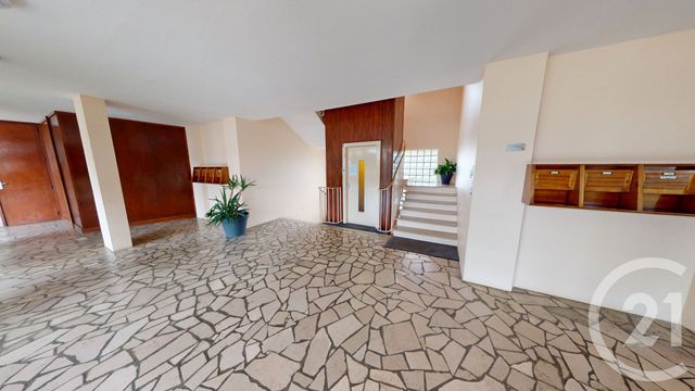 Appartement F5 à vendre - 5 pièces - 119.37 m2 - ST QUENTIN - 02 - PICARDIE - Century 21 Agence Delahaye