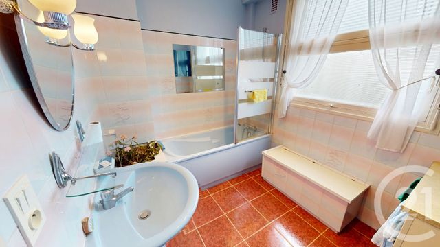 Appartement F5 à vendre - 5 pièces - 119.37 m2 - ST QUENTIN - 02 - PICARDIE - Century 21 Agence Delahaye