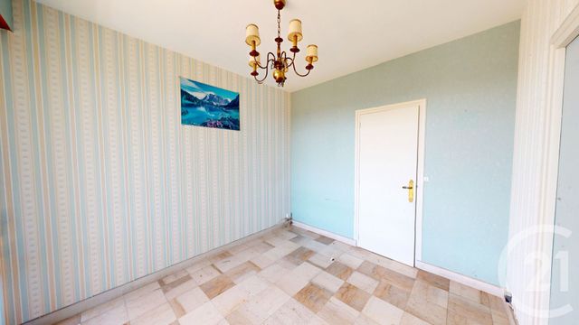 Appartement F5 à vendre - 5 pièces - 119.37 m2 - ST QUENTIN - 02 - PICARDIE - Century 21 Agence Delahaye