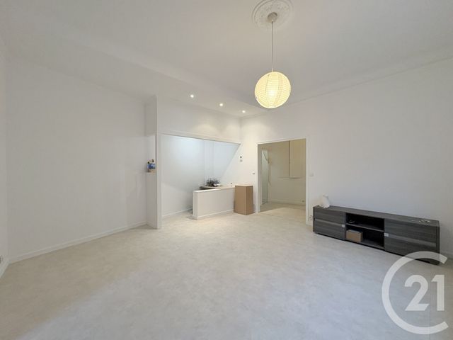 Appartement F3 à vendre - 3 pièces - 71.5 m2 - ST QUENTIN - 02 - PICARDIE - Century 21 Agence Delahaye