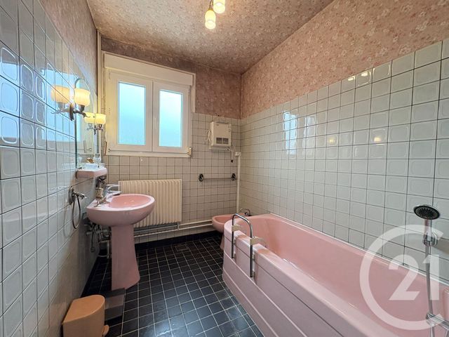 maison à vendre - 9 pièces - 179.4 m2 - ST QUENTIN - 02 - PICARDIE - Century 21 Agence Delahaye