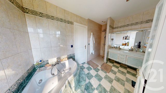 maison à vendre - 8 pièces - 230.22 m2 - ST QUENTIN - 02 - PICARDIE - Century 21 Agence Delahaye