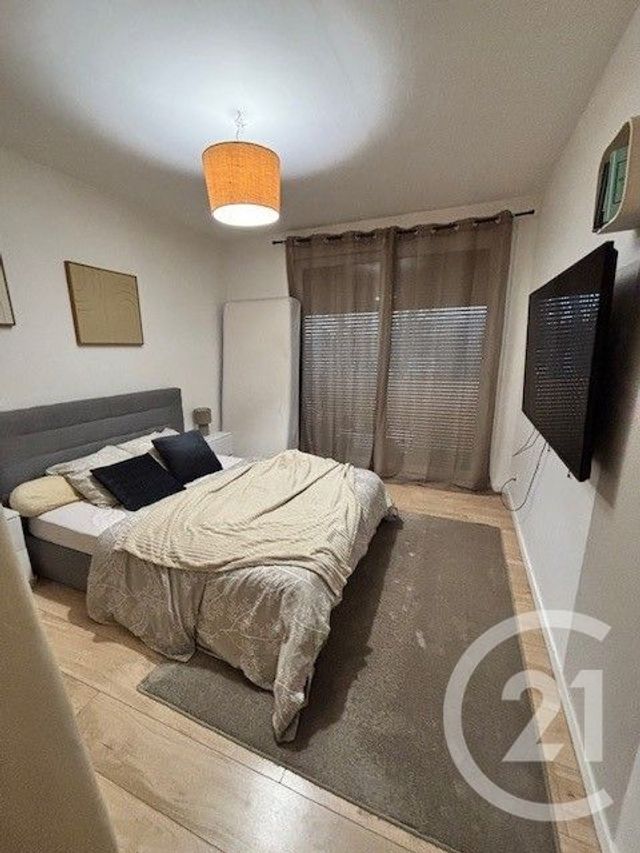 Appartement à vendre - 5 pièces - 66.0 m2 - ST QUENTIN - 02 - PICARDIE - Century 21 Agence Delahaye