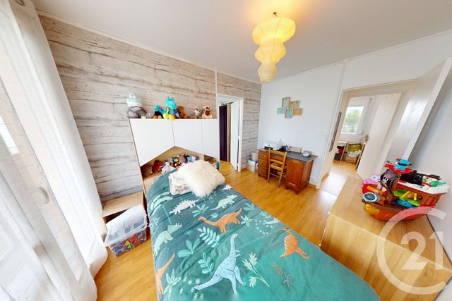 Appartement F4 à vendre - 5 pièces - 76.09 m2 - ST QUENTIN - 02 - PICARDIE - Century 21 Agence Delahaye