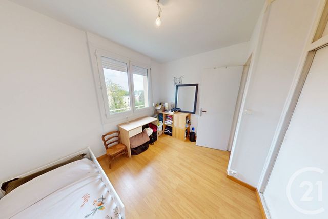 Appartement F4 à vendre - 5 pièces - 76.09 m2 - ST QUENTIN - 02 - PICARDIE - Century 21 Agence Delahaye