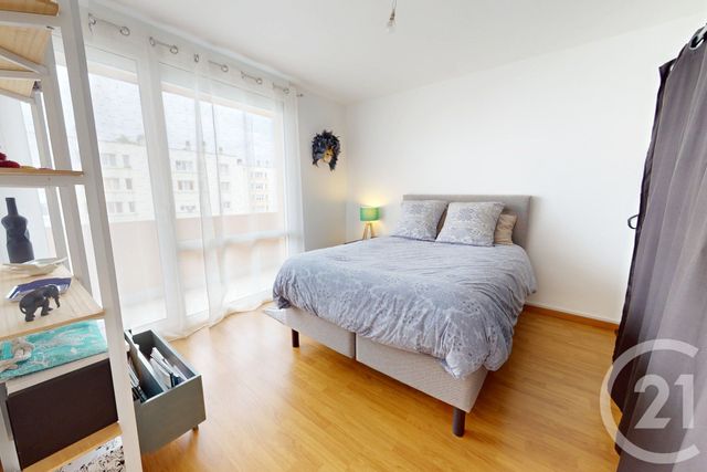 Appartement F4 à vendre - 5 pièces - 76.09 m2 - ST QUENTIN - 02 - PICARDIE - Century 21 Agence Delahaye