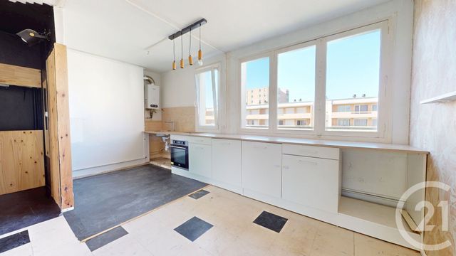 Appartement F4 à vendre - 4 pièces - 63.0 m2 - ST QUENTIN - 02 - PICARDIE - Century 21 Agence Delahaye