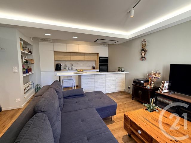 Appartement T3 à vendre - 4 pièces - 76.86 m2 - ST QUENTIN - 02 - PICARDIE - Century 21 Agence Delahaye