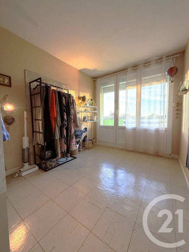 Appartement F4 à vendre - 4 pièces - 67.03 m2 - ST QUENTIN - 02 - PICARDIE - Century 21 Agence Delahaye