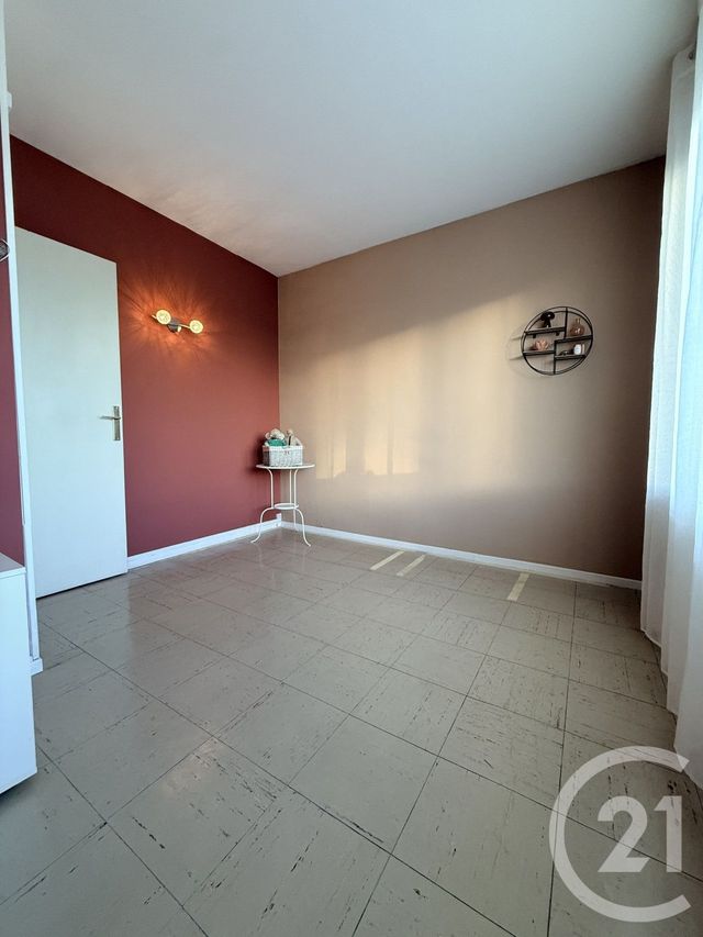 Appartement F4 à vendre - 4 pièces - 67.03 m2 - ST QUENTIN - 02 - PICARDIE - Century 21 Agence Delahaye