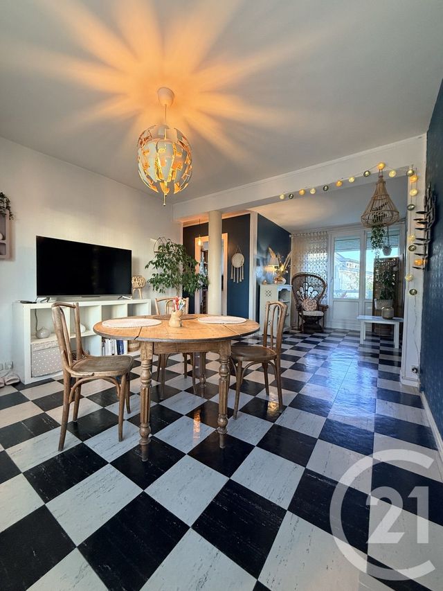 Appartement F4 à vendre - 4 pièces - 67.03 m2 - ST QUENTIN - 02 - PICARDIE - Century 21 Agence Delahaye