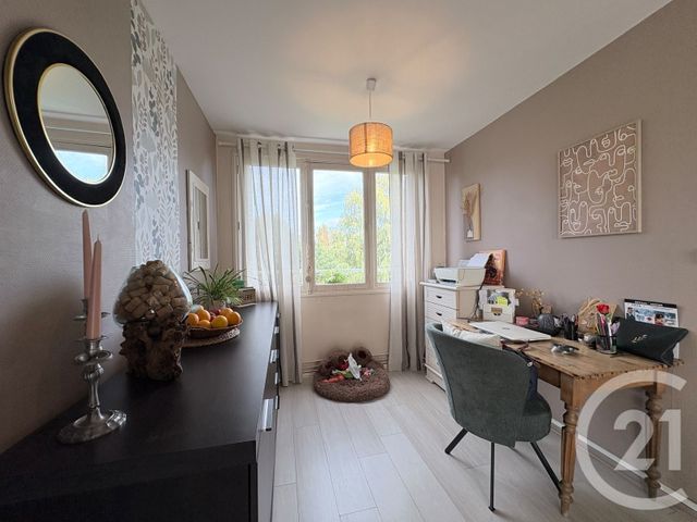 Appartement F5 à vendre - 5 pièces - 78.0 m2 - ST QUENTIN - 02 - PICARDIE - Century 21 Agence Delahaye